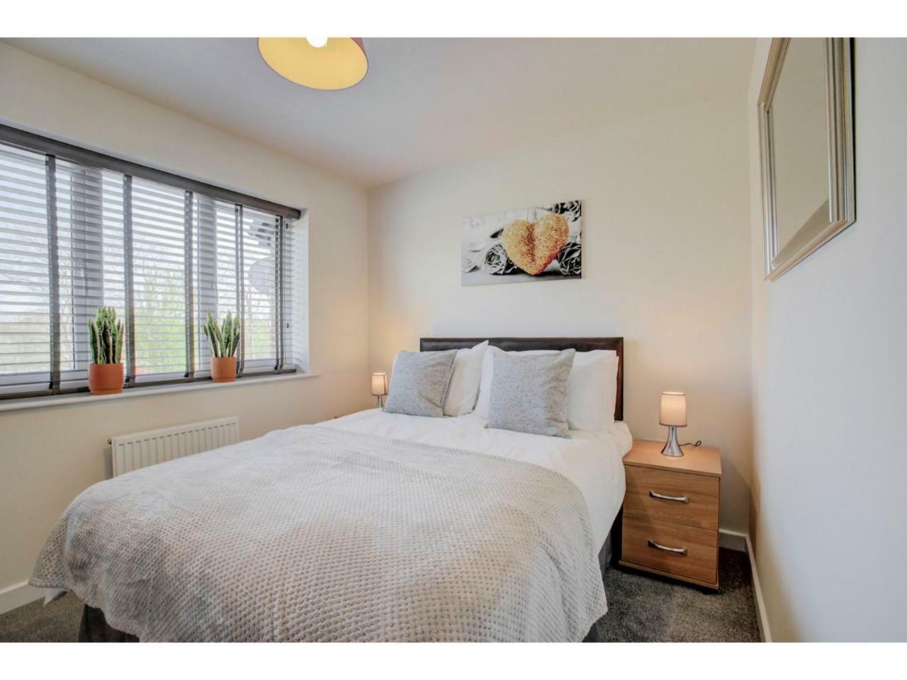 Newly Built, Splendid House For 5 In Manchester! Dış mekan fotoğraf