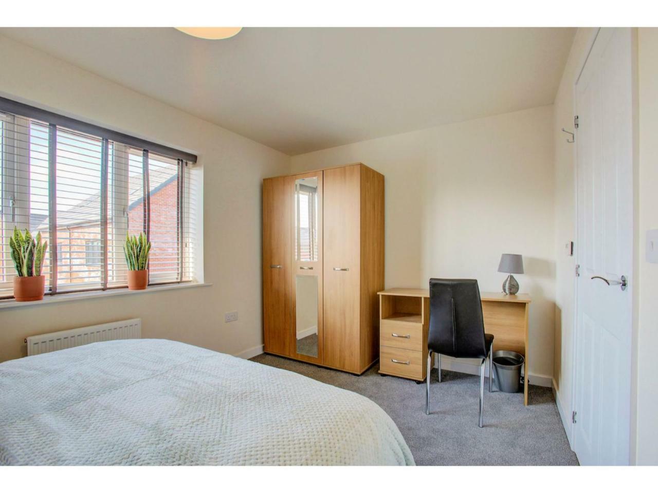 Newly Built, Splendid House For 5 In Manchester! Dış mekan fotoğraf